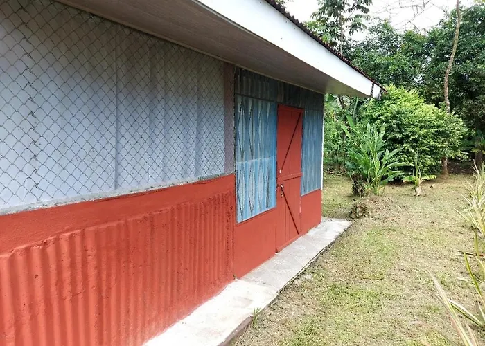Lodging Adventure La Gamba